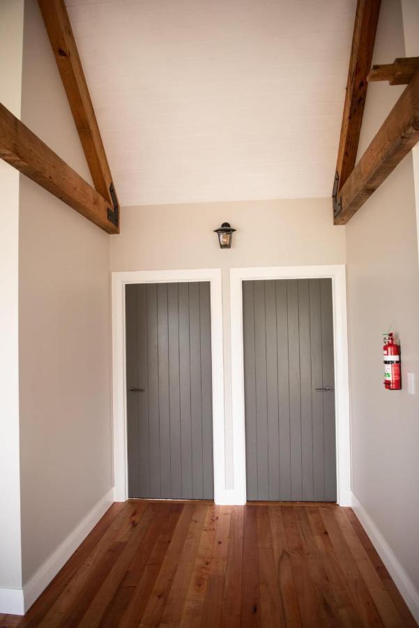 The Salty Bushman B&B Kaka Point Exterior photo